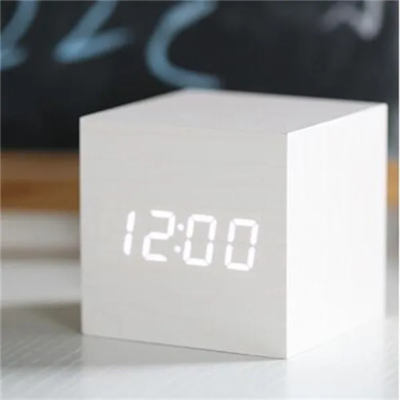 Voice Control Digital Electron - مراجعة Led Desk Clock وسعره