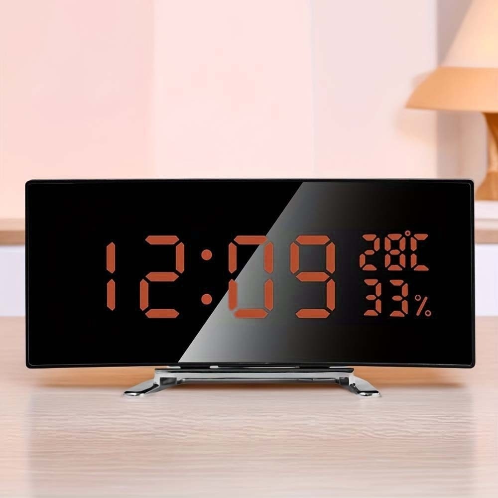 Curved Screen Digital Alarm Cl - مراجعة Led Desk Clock وسعره
