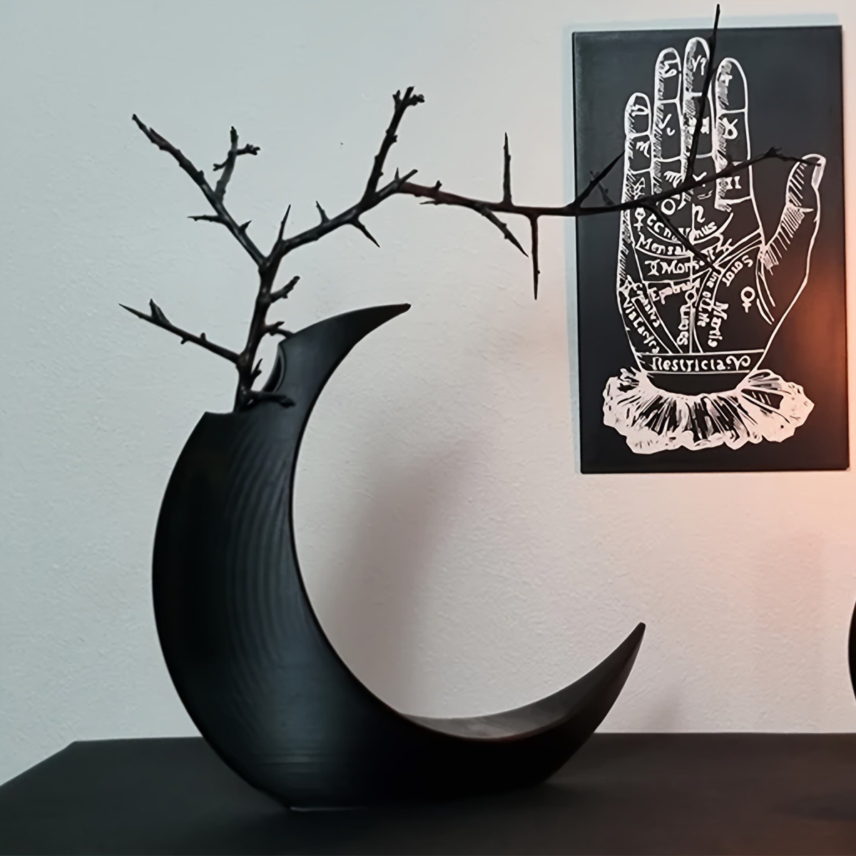 Two fashionable moon-style vas - مراجعة Home Office For Two وسعره
